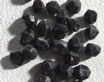 Garnet Crystals, Natural Gemstone, healing stone, chakra stone, metaphysical, spirituality