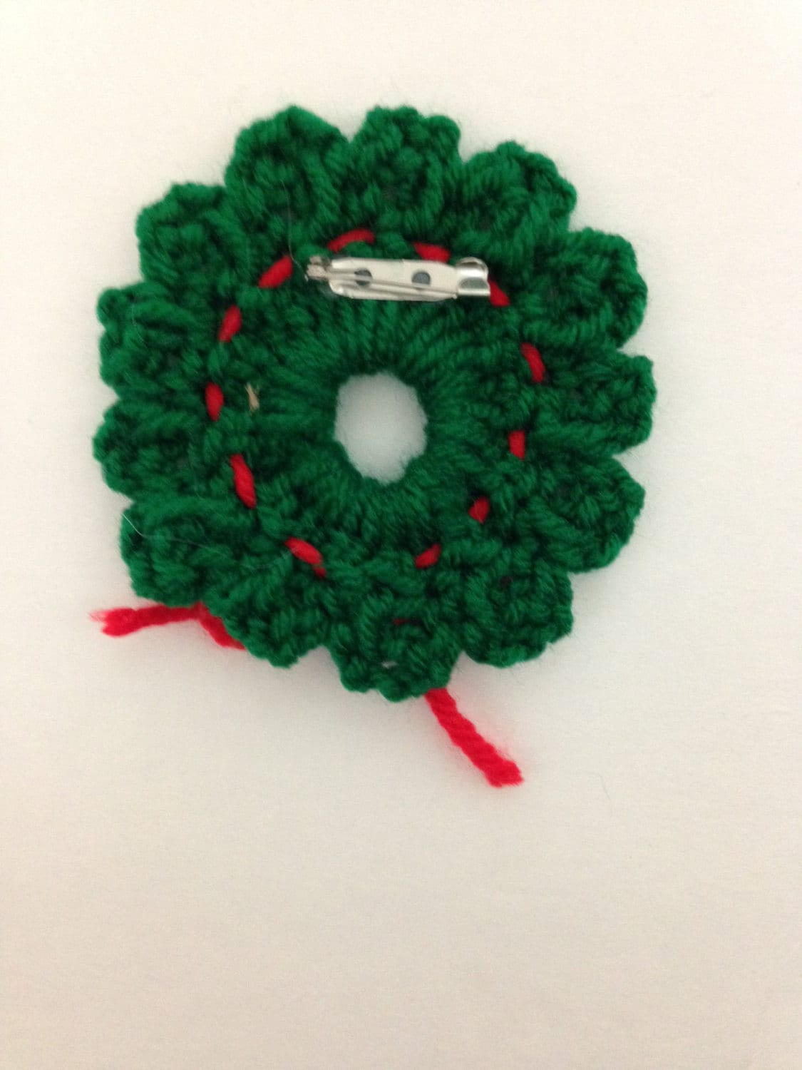 Crochet Christmas Wreath Pins set of 4-option for Magnets or | Etsy