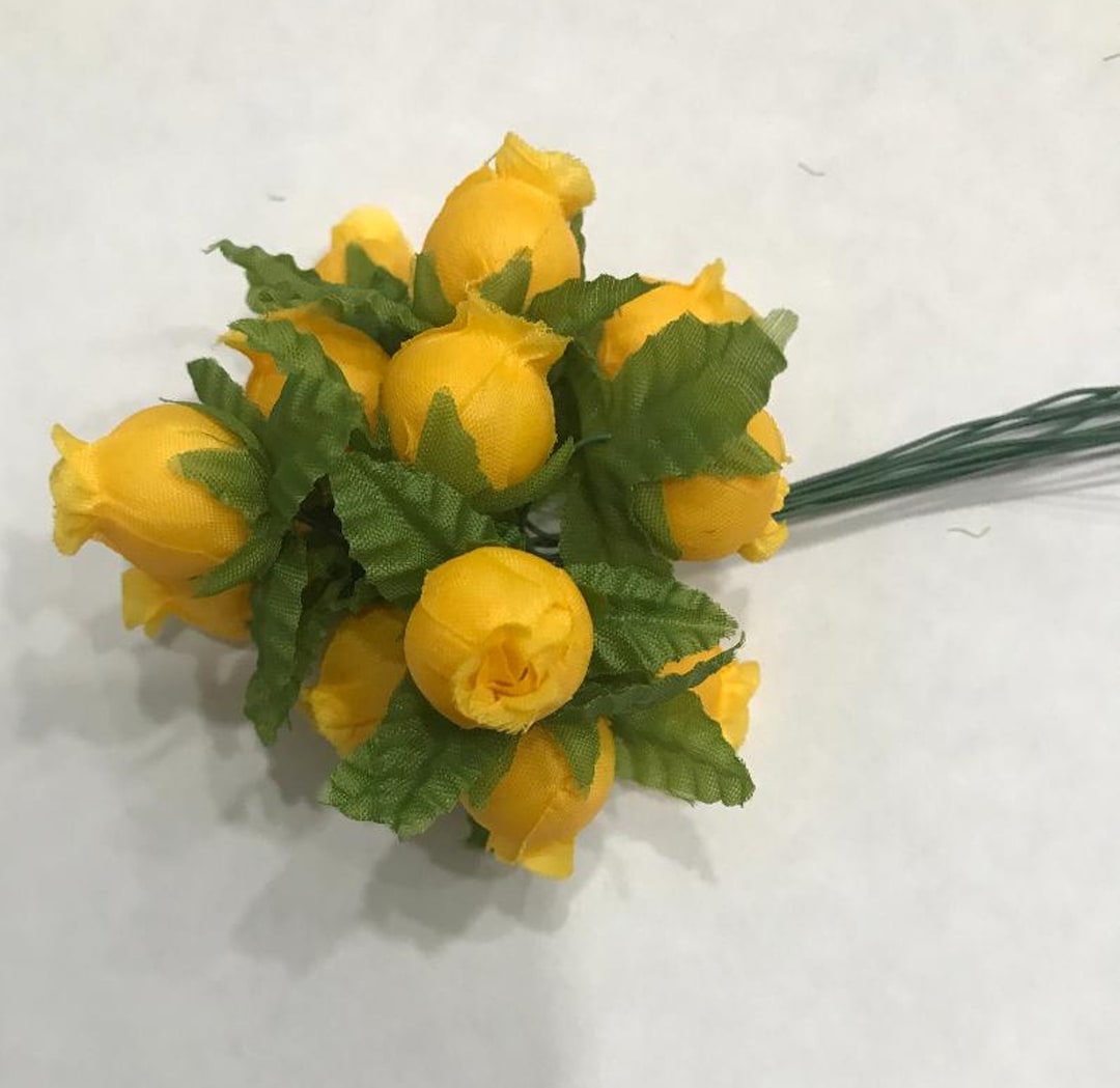 Assorted Poly Roses With Wire Stems and Green Leaves - Wedding Favors ...