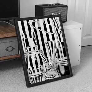 Svartvitt glasbrytningsfotografi, optisk illusionstryck, original väggkonst (digital nedladdning)