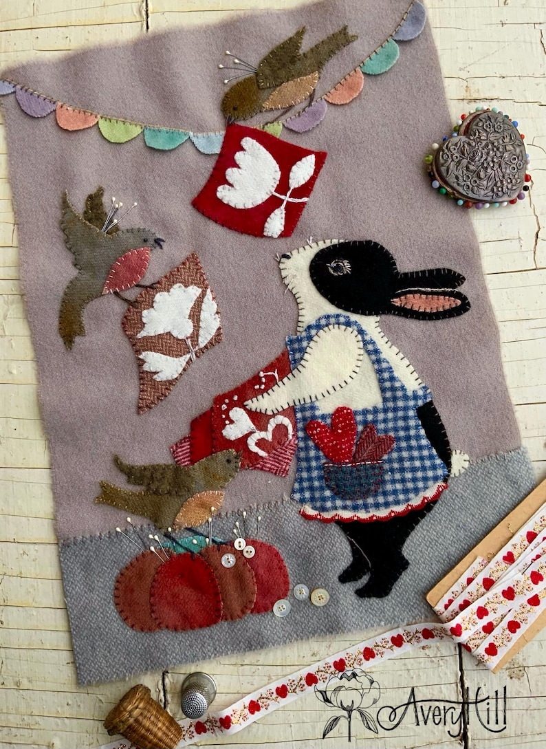 Stitching Rabbit Pinning up the Pattern Wool Appliqué Embroidery ...