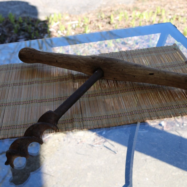 late 1800s early 1900s ICE AUGER Tool Barn Find Rusty Wooden Handle Farm