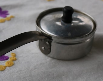 40s 50s Tiny Covered Pot Pan Wooden Lid Topper