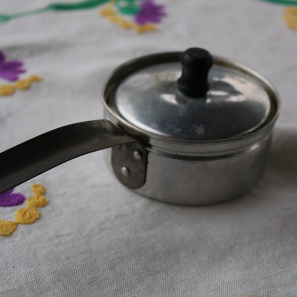 40s 50s Tiny Covered Pot Pan Wooden Lid Topper