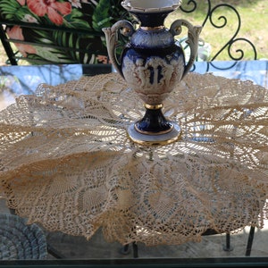 Ruffled 30s 40s ROUND Tablecloth Dollie Cotton Silk Blend Hand Crocheted Lace Fan Design