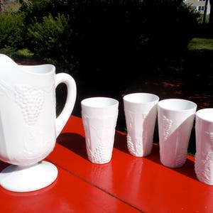 COLONY Carnival MILK GLASS Pitcher and Glass Set  Harvest Grapes and Leaf Design 1960s Kitchen Kitsch Barware Serving Garden Party