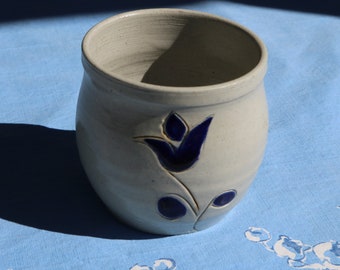 80s Salt Glaze PLANTER Pot by Williamsburg Pottery Light Gray with Cobalt Blue Leaf