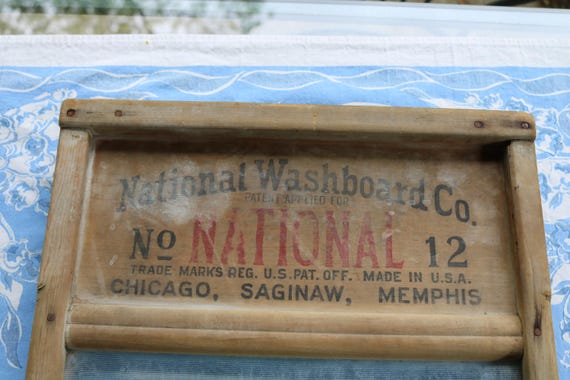 30s National WASHBOARD No. 12 Wood & Ribbed Glass Chicago Saginaw