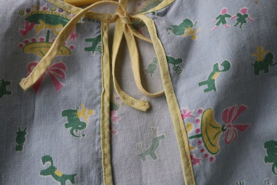 40s Cotton BABY SMOCK for Feeding or Play Elephan… - image 6