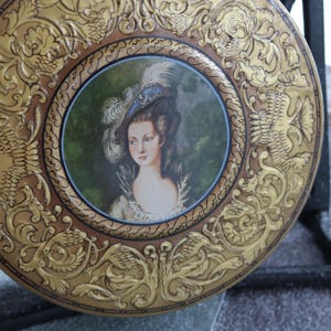 60s English Biscuit TIN by Huntly & Palmers London England Lady&#39;s Portrait and Swans