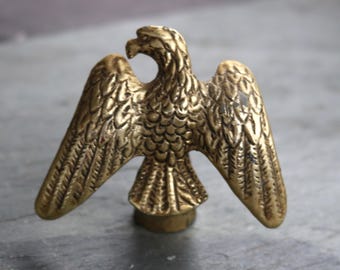 Halverwege de eeuw miniatuur EAGLE-vlag FINALE goudglazuur op potmetaal