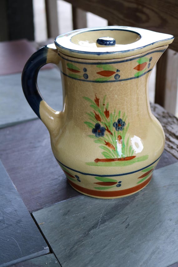 40年代の日本製陶器製ピッチャー（蓋付き）フォークアート、カップ7個