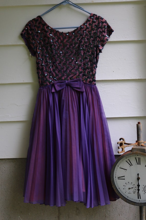 XS S 60's Purple DRESS with Blue Sequins Accordio… - image 2