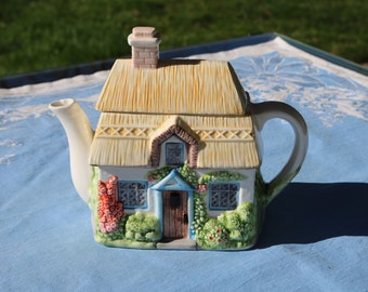 80s Cottagecore TEAPOT by Annie Rowe Price called Summer Cottage made in the Philippines Collectible