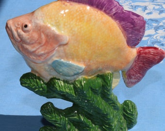 80s Hand Painted AQUARIUM STATUE Fish Colorful 5 1/2" Tall