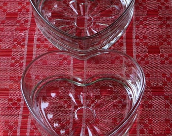 TWO 60s 70s Clear Pressed Glass HEART BOWLS by Libbey 6&quot; Sunburst Bottom