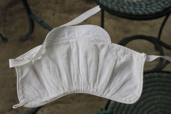 Newborn to 3 months 40s White SUN HAT Ribbed Cott… - image 9