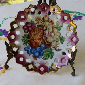 50s Artmark Japan FRUIT HANDING PLATE Lattice Pineapple Blueberries Grapes Hand Painted