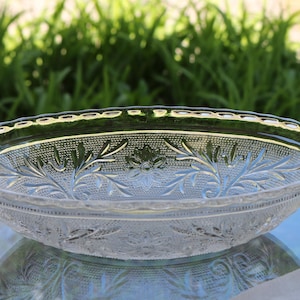 50s Anchor Hocking Clear Glass BOWL in Sandwich Pattern Pressed Glass