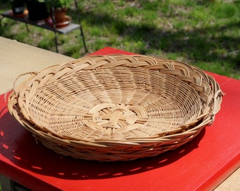 60s Natural WICKER PICNIC TRAY with Handles Round Doubled Layer E