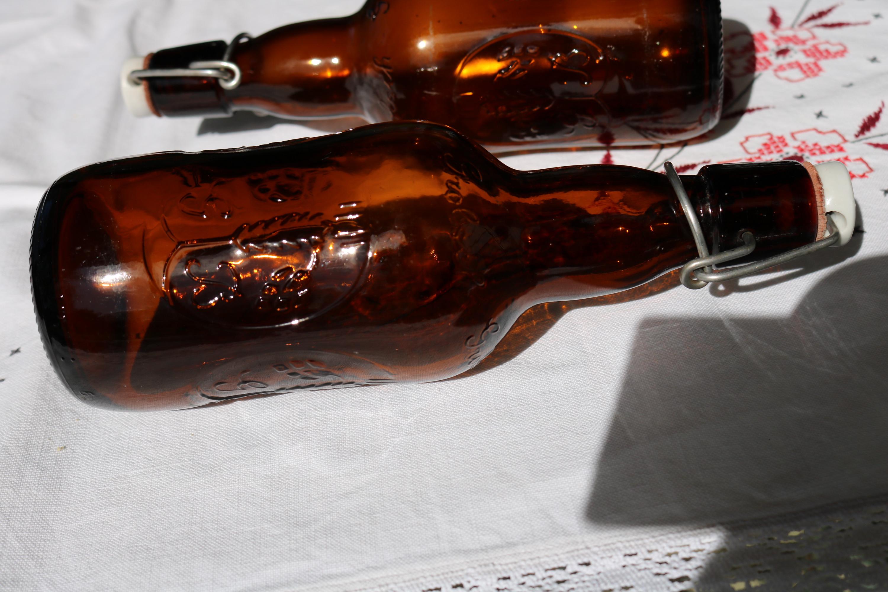 ヴィンテージ　ビール　ボトル　インテリア 再利用できる磁器製スイングトッパー付きヴィンテージオランダ製グロ