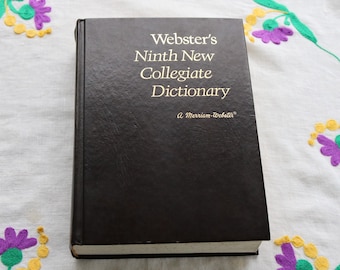 1983 Webster's Ninth New Collegiate Dictionary Brown With Gold