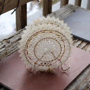 Kitsch 50&#39;s NAPKIN HOLDER with the Metal Holder and Plastic Lace a Mid Century Classic