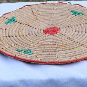 Straw Weave Hot Mat and Six Coasters Country Kitchen Home Decor Porch and Patio Picnic