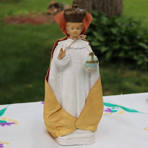 60s INFANT OF PRAGUE Statue Statuary Chalkware Gold Cloth with hidden letter and quarter