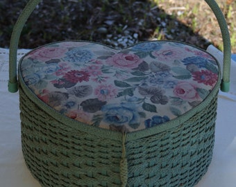 50s HEART Shaped Wicker & Rope and Cloth SEWING BASKET Green Floral Carrying Handle Philippines   E