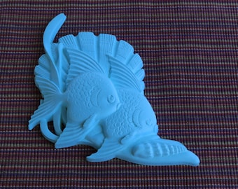 Fun 80s Hanging FISH PLAQUE by Burwood for your Bathroom in Bright Blue Molded Plastic