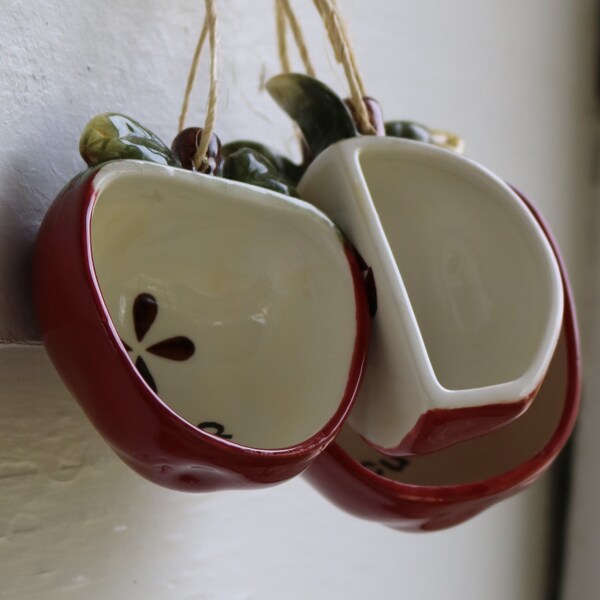 80s Ceramic Apple Decor Hanging Measuring Cups Kitchen Pantry Country Cottagecore