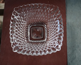 40s Indiana Glass Decorative Bowl Smooth Diamond Point Bowl Thick Clear Glass Scalloped Edge    S