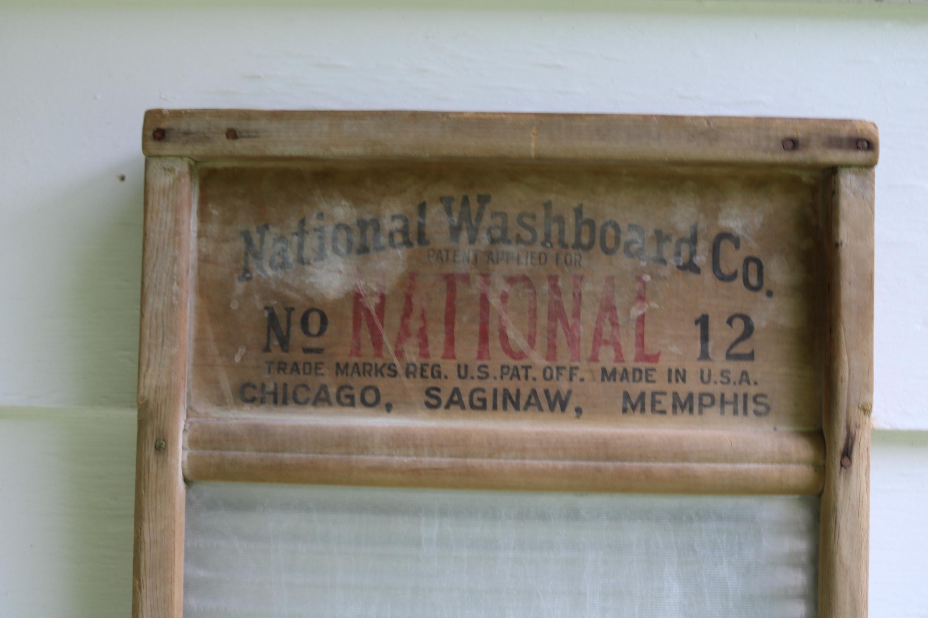30s National WASHBOARD No. 12 Wood & Ribbed Glass Chicago Saginaw