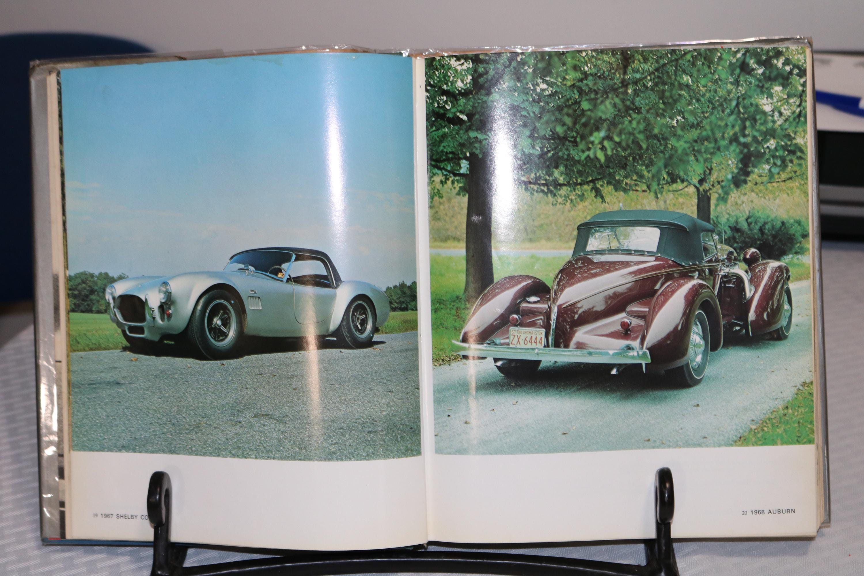 70年代に廃刊となった図書館版アメリカ自動車百科事典ハードカバー本