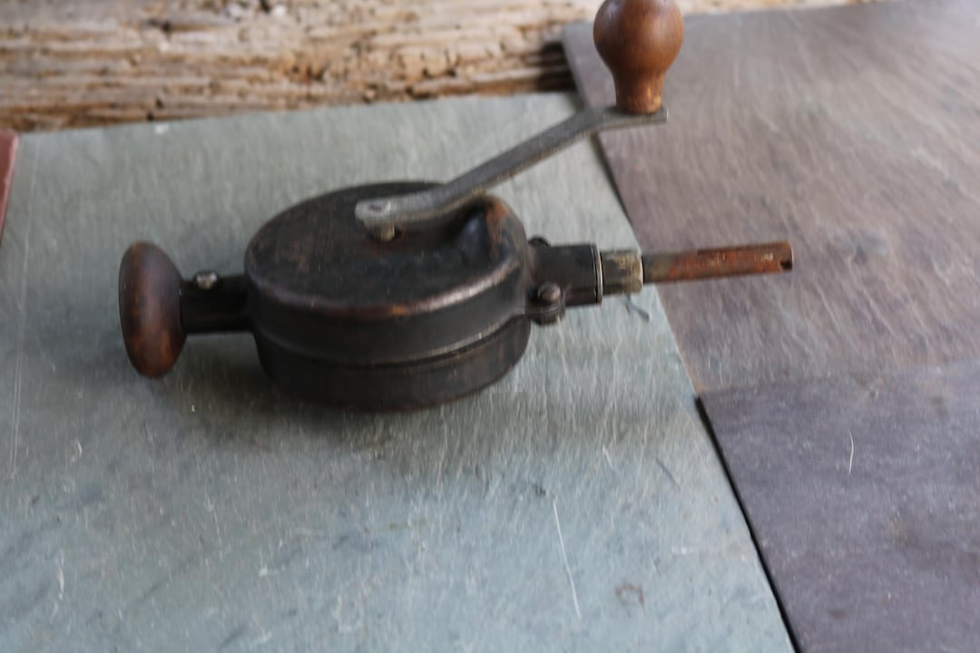 20s ZIM Manufacturing MECHANICS AUTOMOBILE Hand Crank Valve