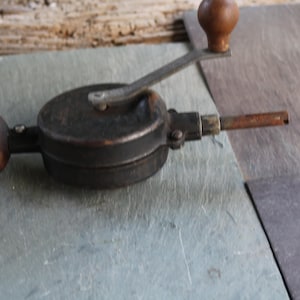 Hand crank siren - Etsy 日本