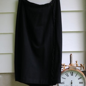 90s BLACK WOOL SKIRT Faux Wrap Fringe Size 20 Midi Length by Liz Claiborne