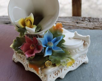 70s Italian Ceramic Accent Piece 3d Sculptural Flower Victrola