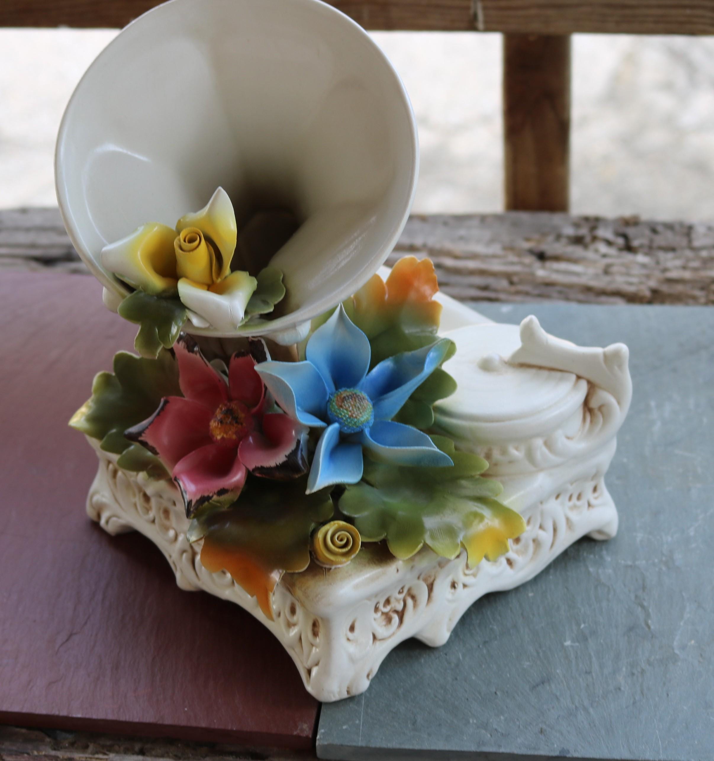 70s Italian Ceramic Accent Piece 3d Sculptural Flower Victrola