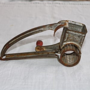 40s Hand Crank MOUEI Grater Grinder Red Wood Handle FRANCE Kitchen Decor Only RUSTY