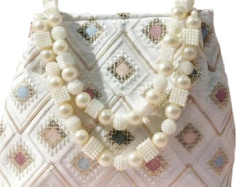 Bolso Potli de diseñador / Bolso de boda adornado con perlas blancas