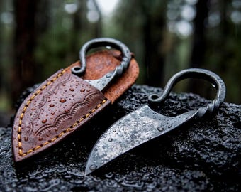 Custom Hand Forged Neck Knife with Leather Sheath – Curved Bushcraft EDC Hunting Blade – Viking Style Survival Gift for Him