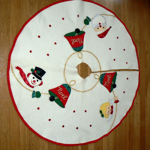 Vintage 60s Handmade Felt Christmas Tree Skirt w. Applique, Sequins, Beads, Gold Braid - From a Bucilla Kit