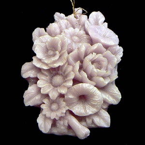 Handmade Artisanal Beeswax Ornament - WILDFLOWER BOUQUET