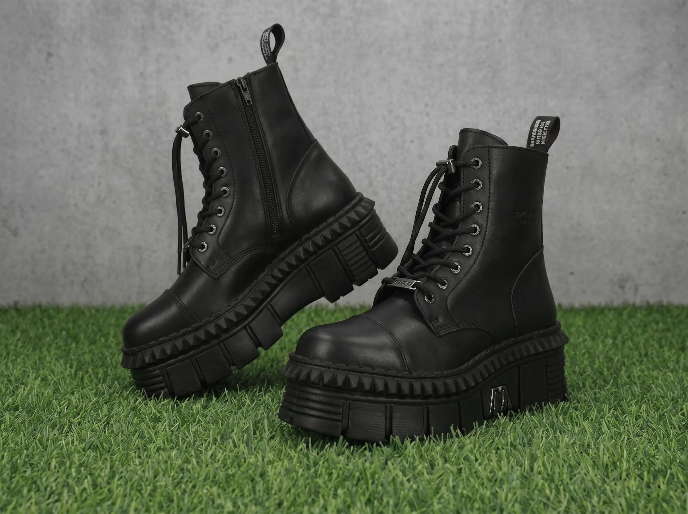 New rock shoes - Etsy 日本