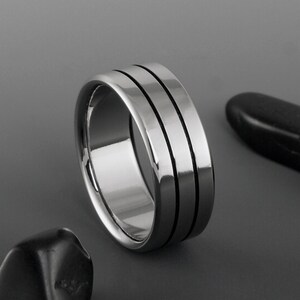 Titanium Ring with Thin Black Pinstripes in a Flat Profile, Mens or Womens Simple Elegant and Minimalist Wedding or Engagement Band