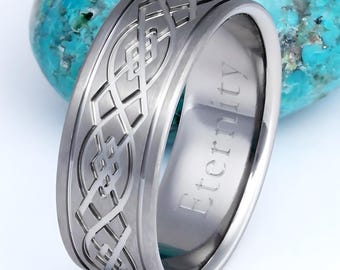 Anillo de titanio con nudo celta – Alianza de boda con doble raya diplomática – Joyería artesanal