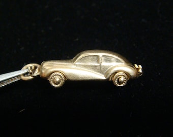 14k 3D Moveable Luxury Classic Car Charm Pendant