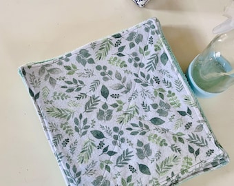 Zero waste Paperless Towels leaves 2 ply Set of 6 or 8 with holder green